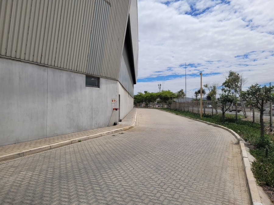 To Let commercial Property for Rent in Montague Gardens Western Cape